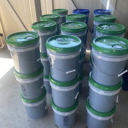 Laundry Pods/Detergent