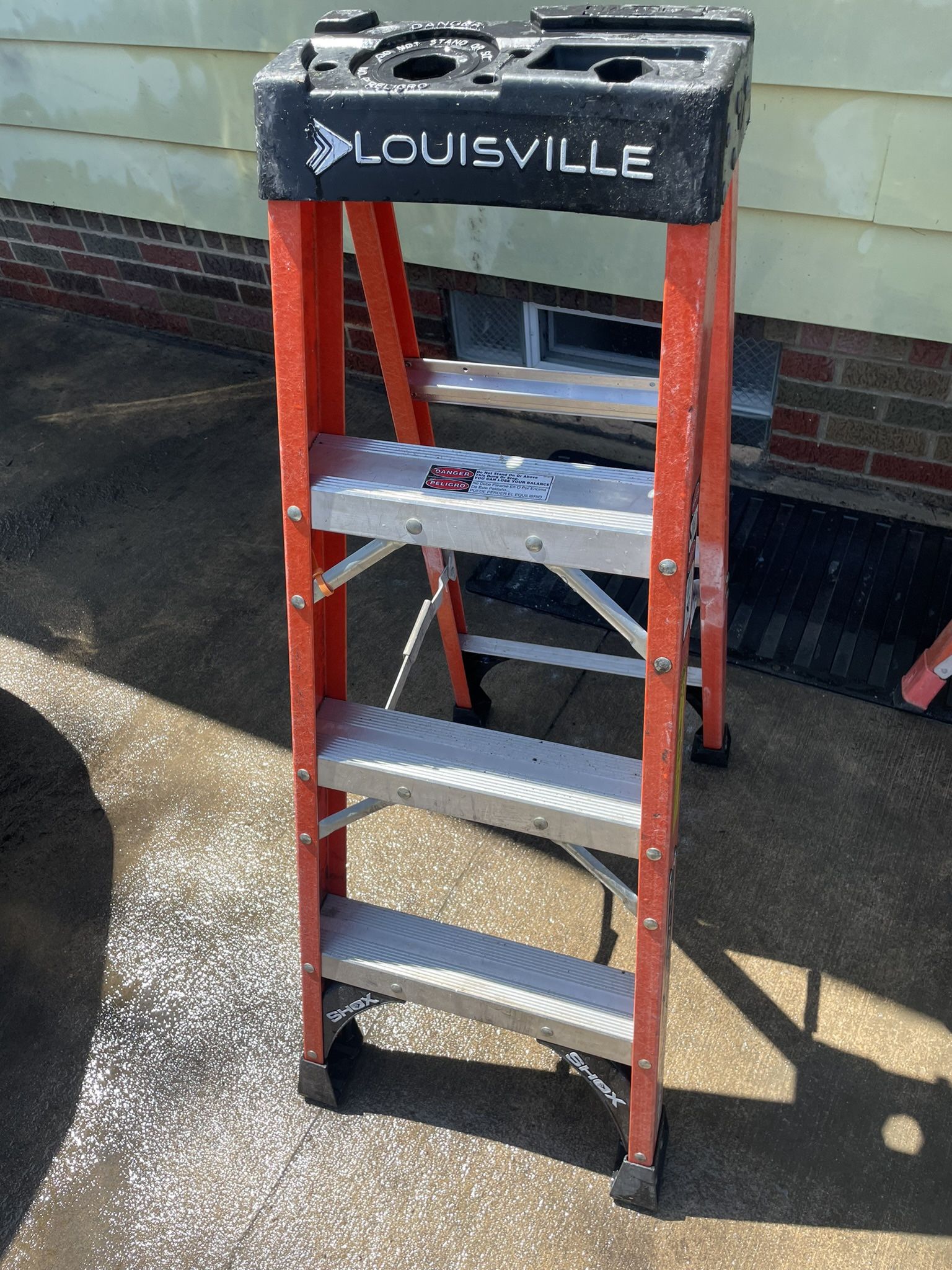 4 Foot Ladder