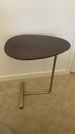 Egg Shaped Night/Book Table Home Decor