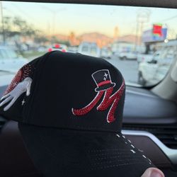 THIRTY ONE HATS X EL MAGO