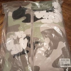 Camo Cotton Wreath Zip-Up Hoodie – New