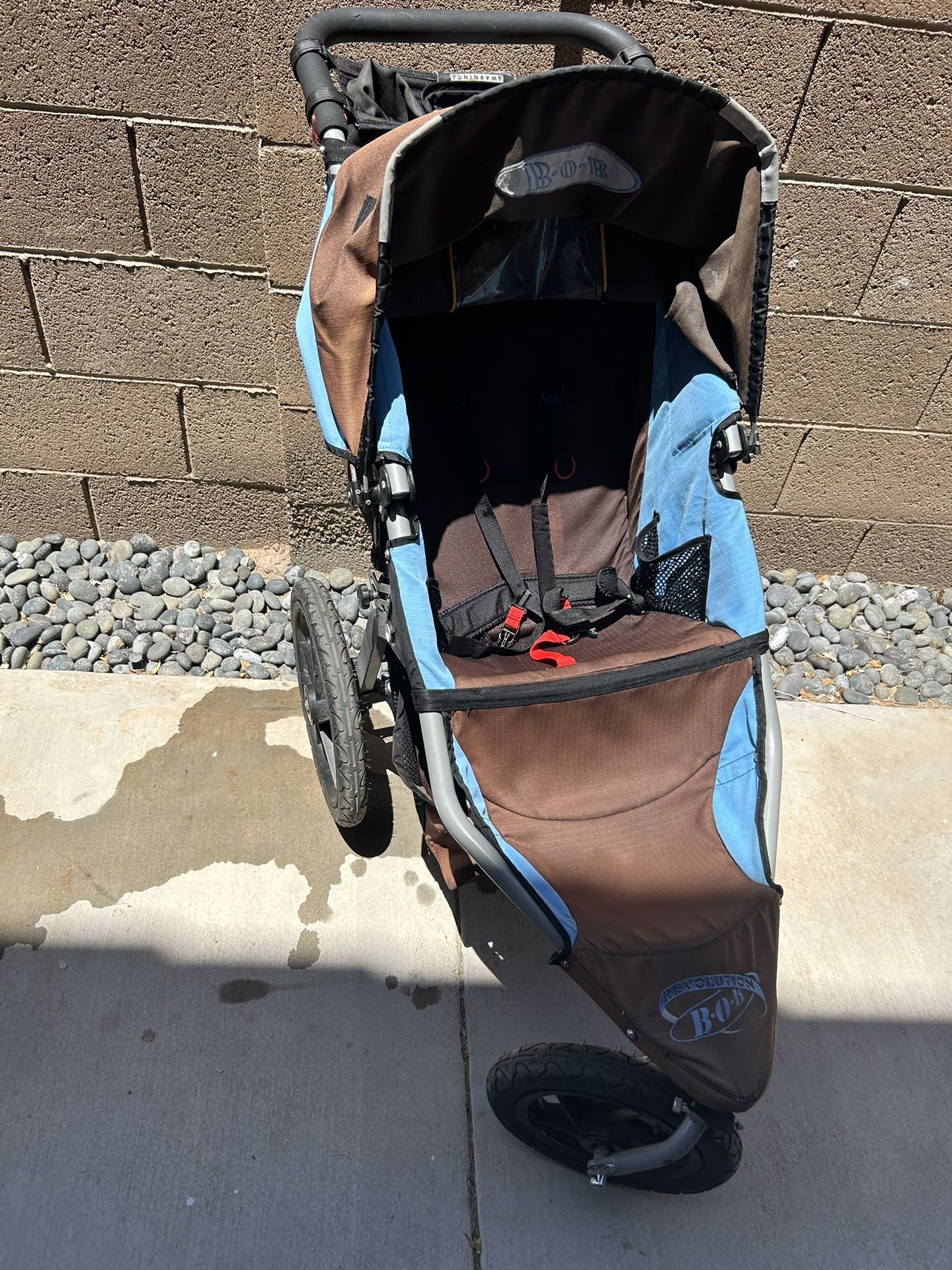 🏃♀️ Single BOB Jogging Stroller – Used