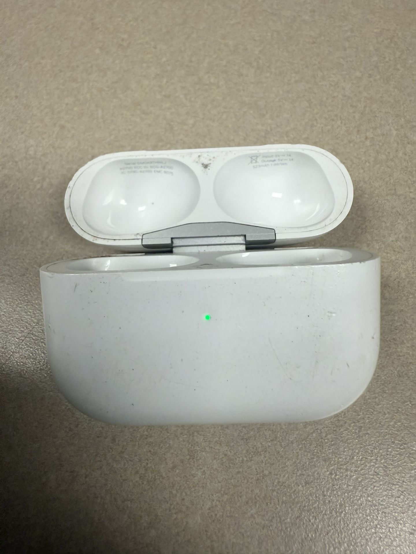 Apple AirPods PRO 2 Case - Lightning