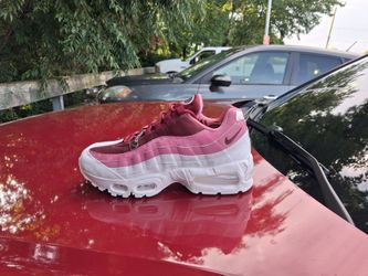 Brand New And Original Women Nike Air Max's 95 Sneakers Sizes 8