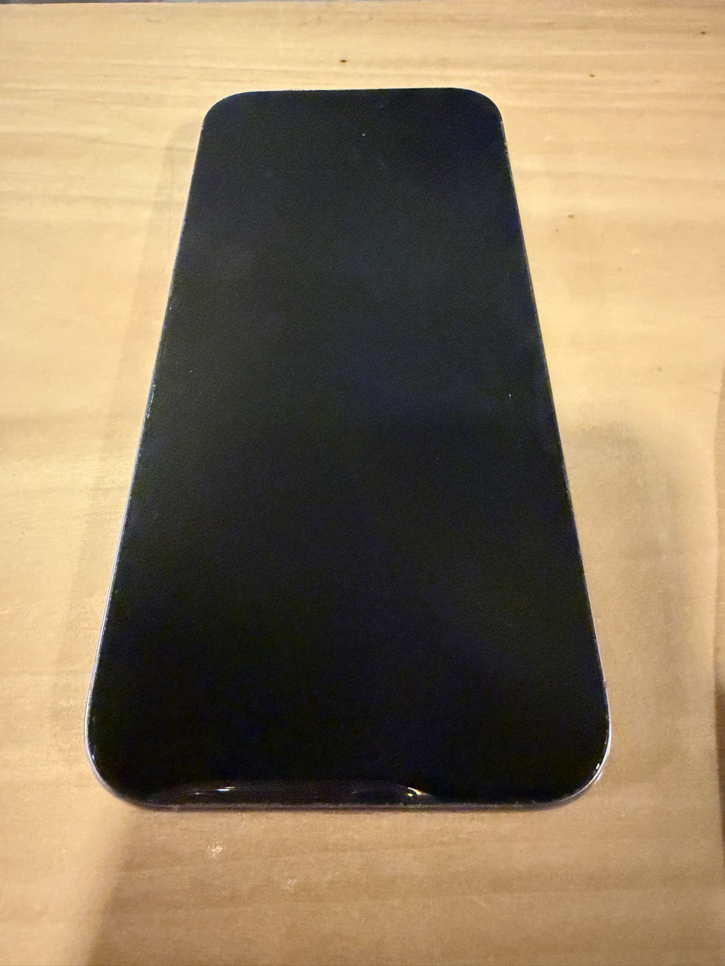 iPhone 16 PRO MAX - Good condition - FOR PARTS - READ DETAILS