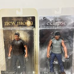 2 NEW TWILIGHT SAGA: JACOB 7" SCALE POSABLE ACTION FIGURES