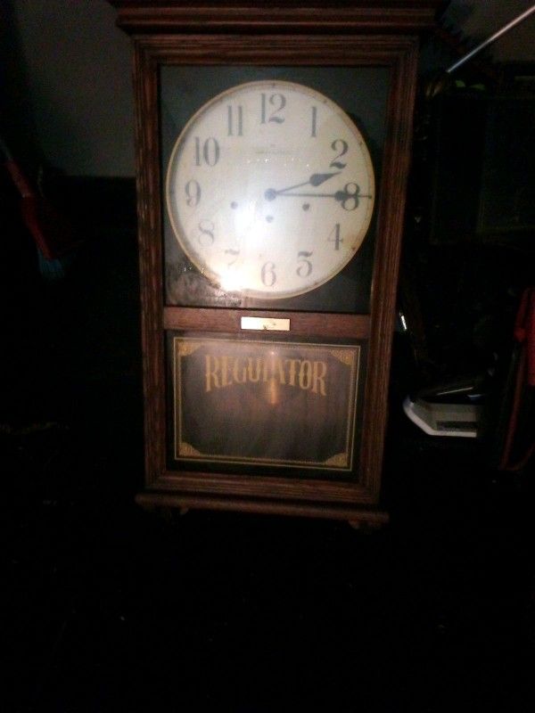 Regulator Antique Wall Clock With Key