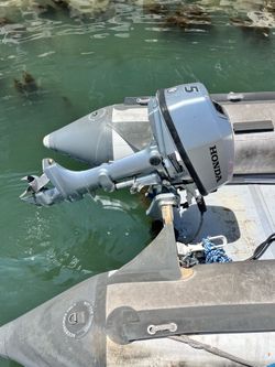 5hp Honda outboard motor