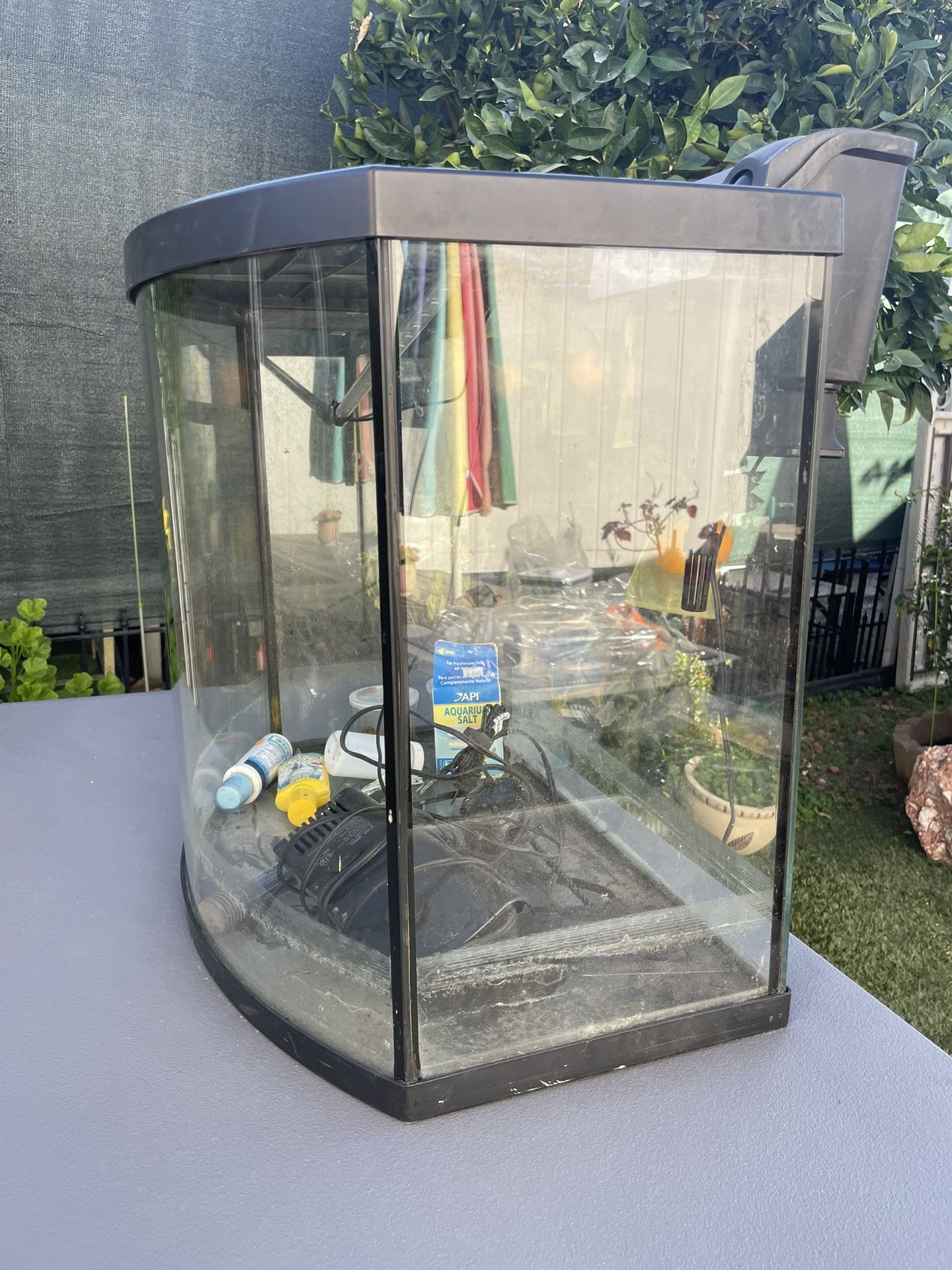 Fish Tank 25 Gallons 