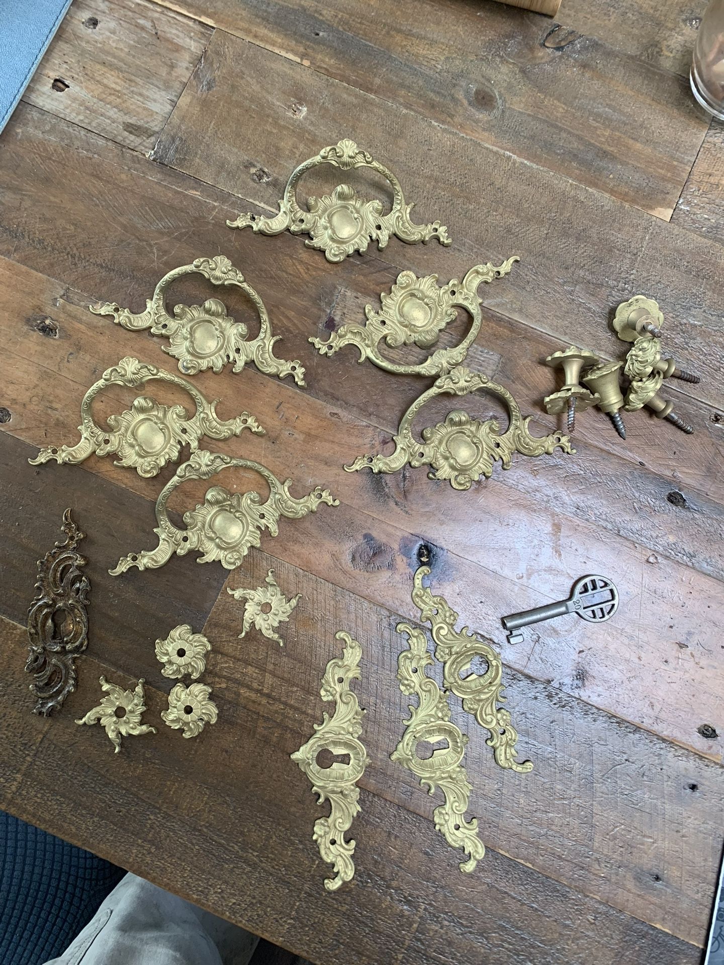 Dresser Antique Hardware