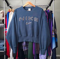 Nike Embroidered Spell Out Navy Cropped Boxy Sweatshirt Size Small