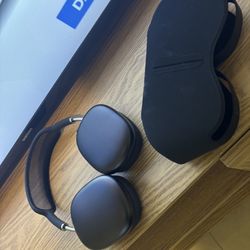 AirPods Max (Old Gen) 