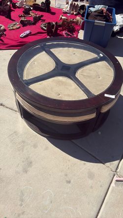 Small table with cushion chairs