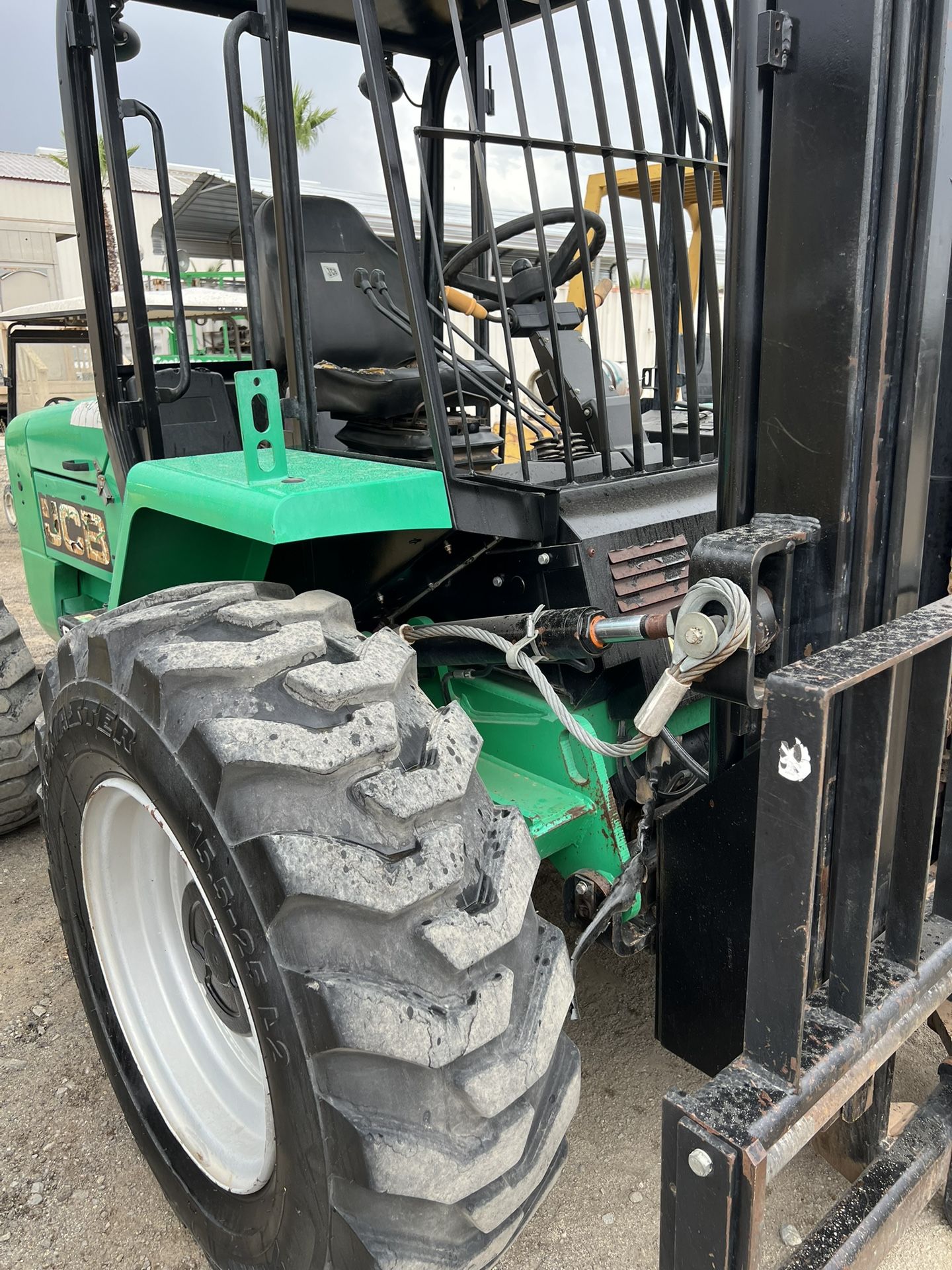 JCB Rough Terrain Forklift 4 Wheel Drive