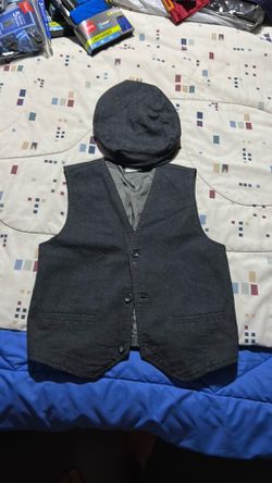 Boys size 8 vest and hat