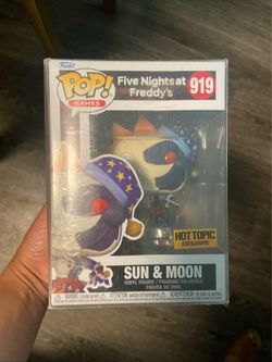 Funko Pop! Vinyl: Five Nights at Freddy's - Sun & Moon - Hot Topic exclusive