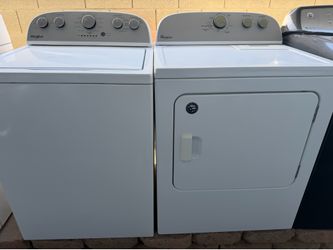 WHIRLPOOL- HEAVY DUTY WASHER AND DRYER IN EXCELLENT CONDITION
