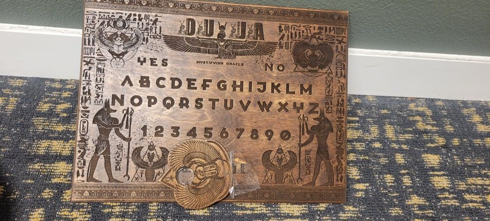 OUIJA board and Round Divination Board