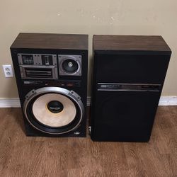 2- Sansui SP-Z77  4- Way Speakers 