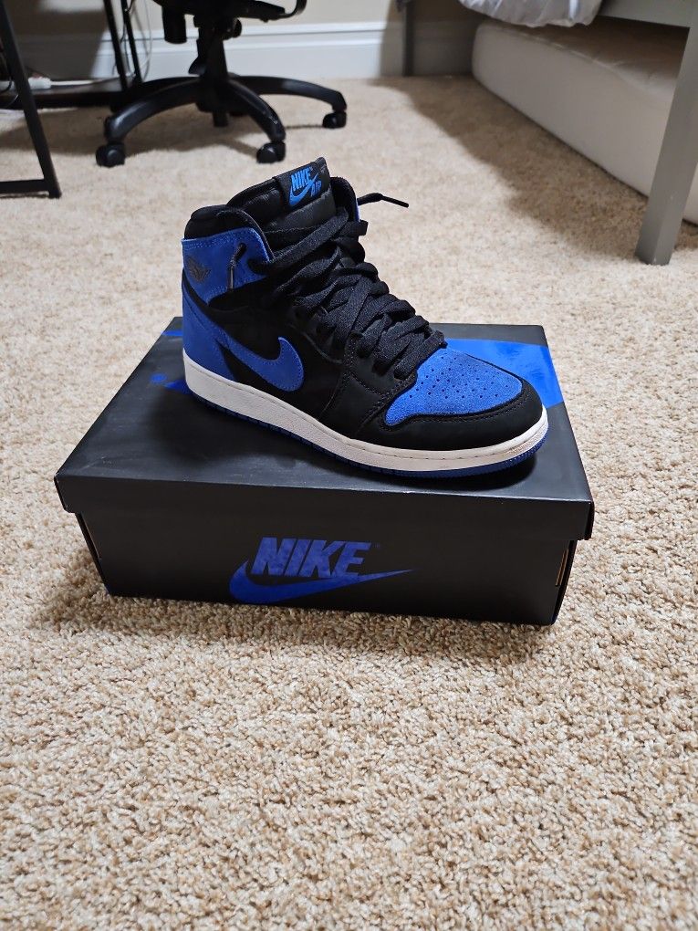 Air Jordan 1 Retro High OG 'Royal Reimagined' Size 6y