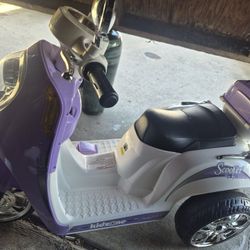 Kids Zone Scooter 