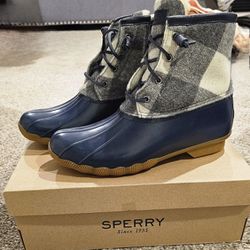 Plaid Grey/Navy Sperry Duck Boots, Size 9.5