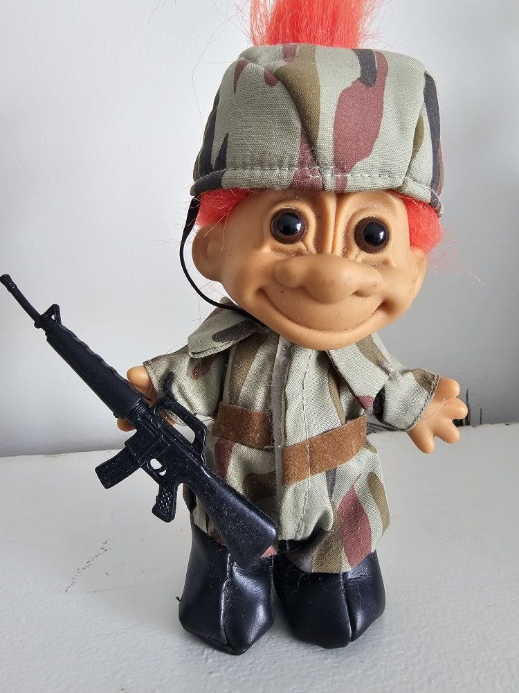 $10.00 - 5" Vintage Russ Berrie Army Soldier TROY Doll From The Troy Series Collection! Like New Condition!