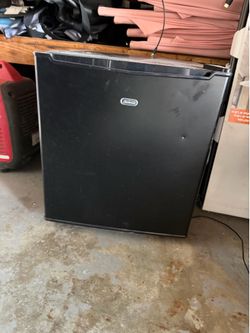 Mini fridge works great