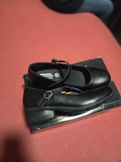 Sketchers womens work shoes