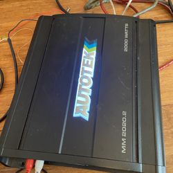 2000 Watts.  Car Amp  