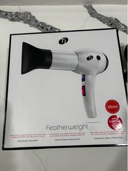 T3 featherweight professional blow dryer new