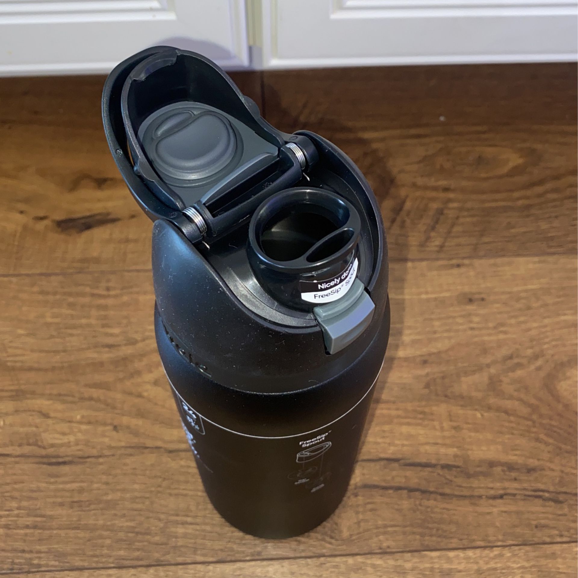 Owala 32oz for Sale in New Port Richey, FL - OfferUp