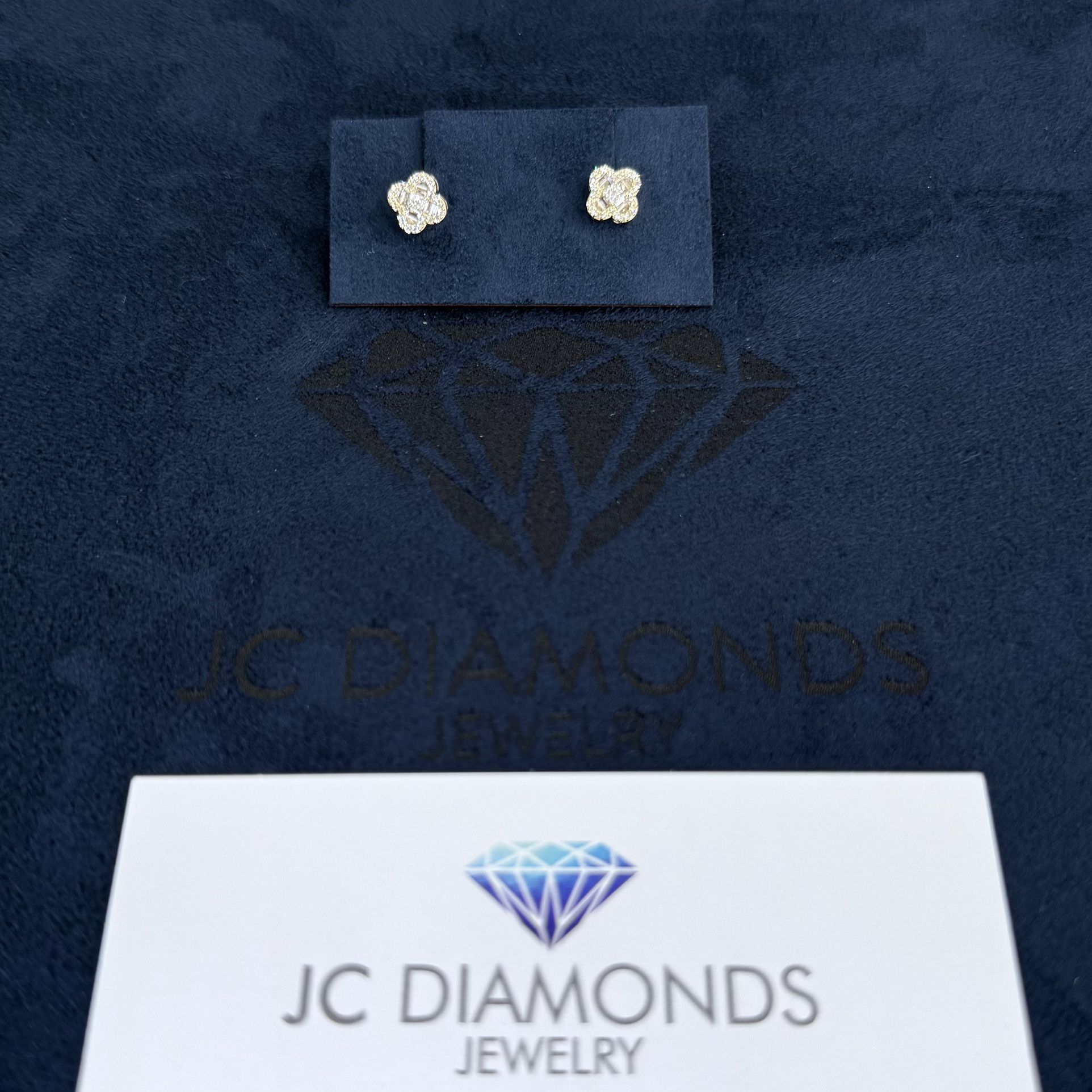 Earrings Small Star ⭐️ Diamonds