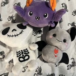 Spooky Plushies