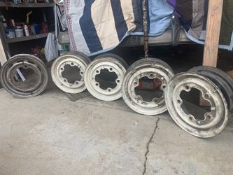 Vintage VW Rim set. (Plus) 5th chrome wheel different size
