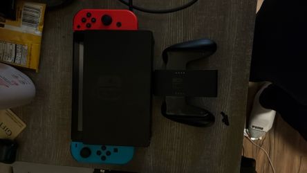 Nintendo Switch 