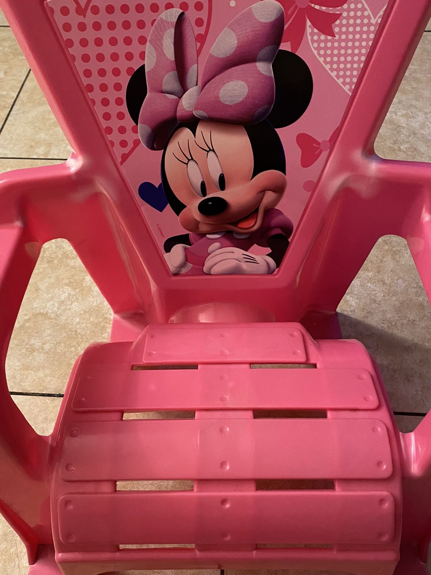 Mini Mouse Pink Chair