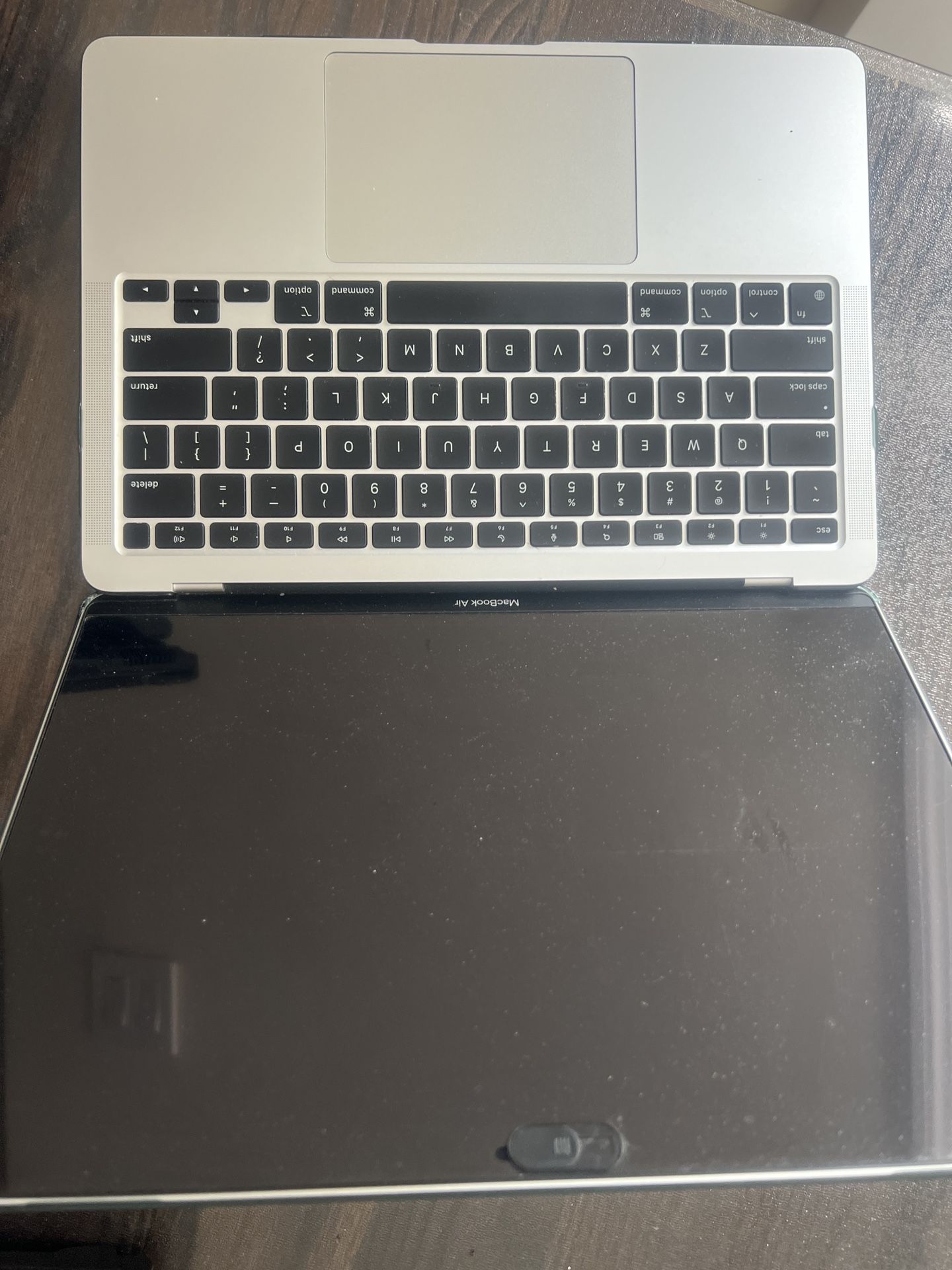 MacBook Air M1 8gb Ram 256gb 13 Inch + Original 30W Charger