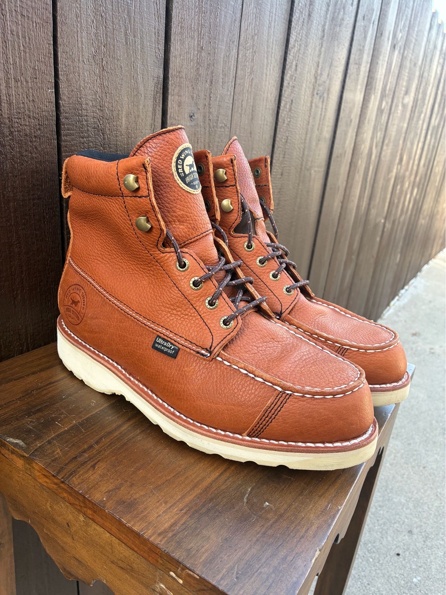 Red Wing Irish Setter 838 Wingshooter Waterproof Soft Toes SIZE 9.5D