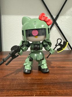 Hello kitty gundam figure