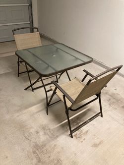 Free Delivery Outdoor Patio Chair And Table Set Excellent Condition