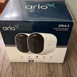 Arlo Ultra 2 Spotlight Camera 