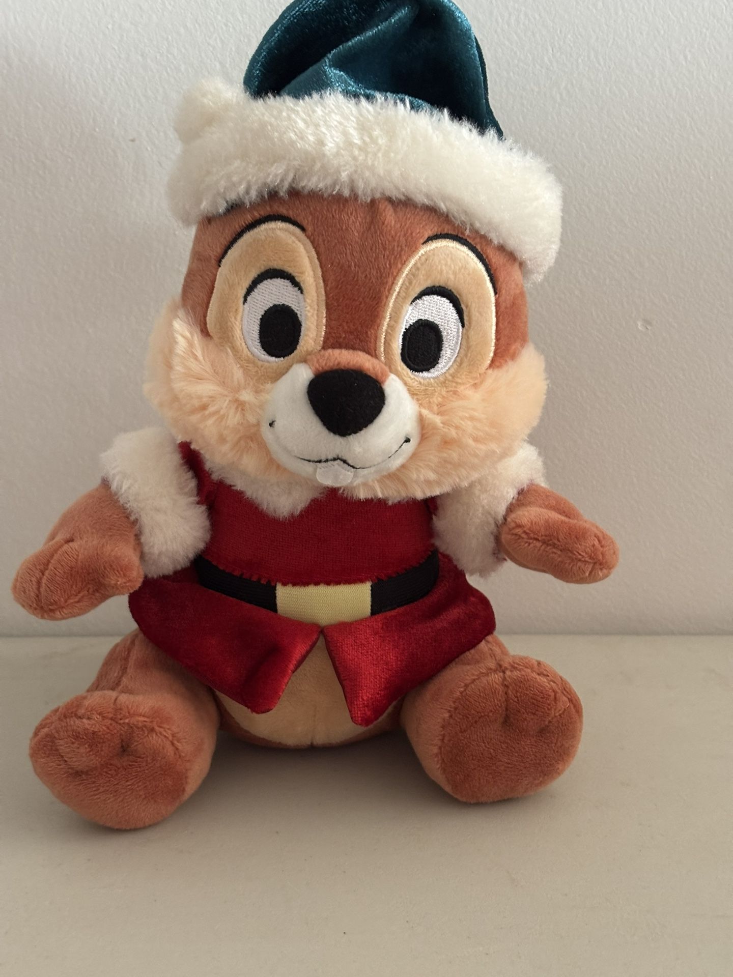 CHRISTMAS DISNEY PLUSH 