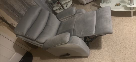 Recliner gray
