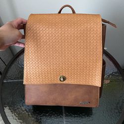 Women’s Large Leather Backpack