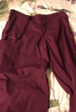Brand new wine women’s medium scrub pants