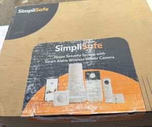 SimpliSafe Home Security System with Smart Alarm, 8 Piece White New! Sealed Box