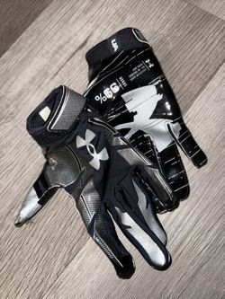 Football Gloves For Youth Boys Size Small 