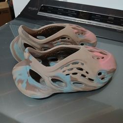 Adidas Size 6 