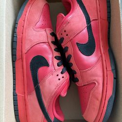 2003 SB Dunk Low Pure Blood